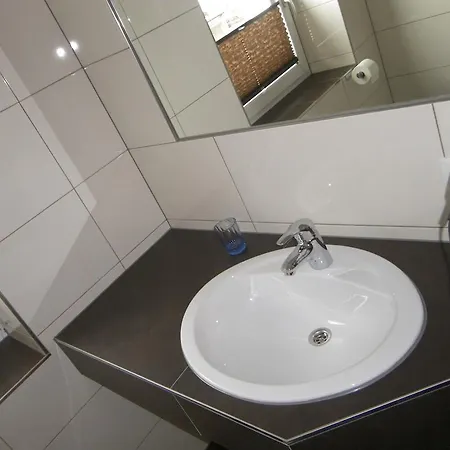 Grosswallner 아파트